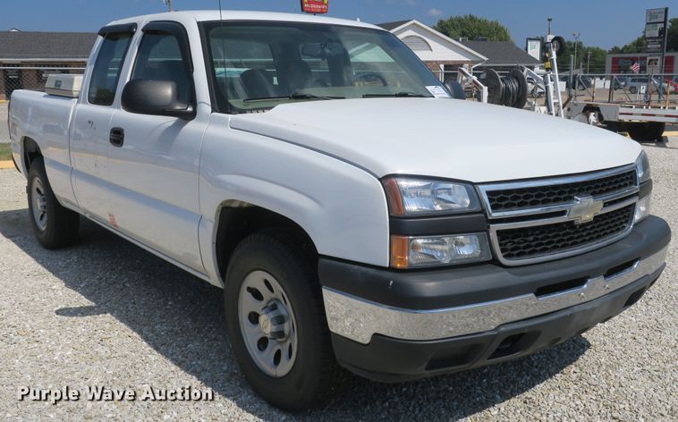 image for item DB10204 2006 Chevrolet Silverado 1500 Ext. Cab pickup truck