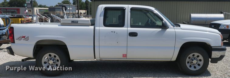 image for item DB10204 2006 Chevrolet Silverado 1500 Ext. Cab pickup truck