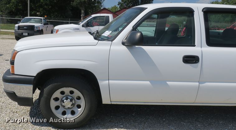 image for item DB10204 2006 Chevrolet Silverado 1500 Ext. Cab pickup truck