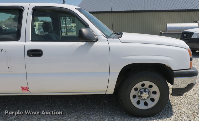 image for item DB10204 2006 Chevrolet Silverado 1500 Ext. Cab pickup truck
