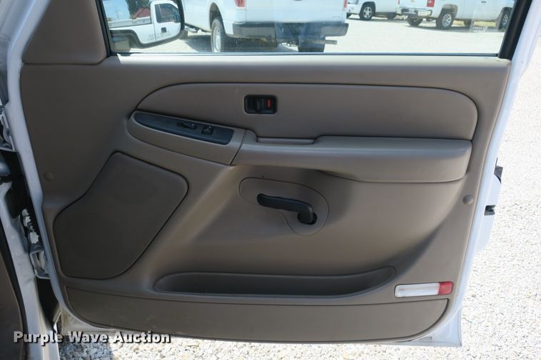 image for item DB10204 2006 Chevrolet Silverado 1500 Ext. Cab pickup truck