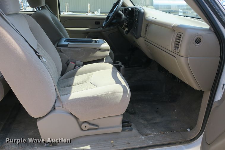 image for item DB10204 2006 Chevrolet Silverado 1500 Ext. Cab pickup truck