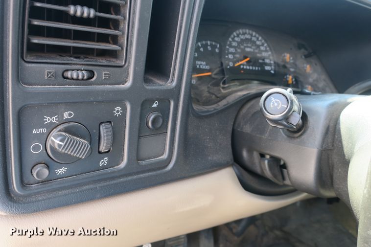 image for item DB10204 2006 Chevrolet Silverado 1500 Ext. Cab pickup truck