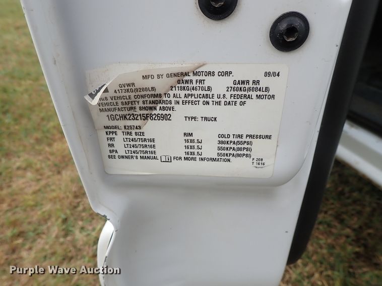 image for item DB7737 2005 Chevrolet Silverado 2500HD Crew Cab pickup truck