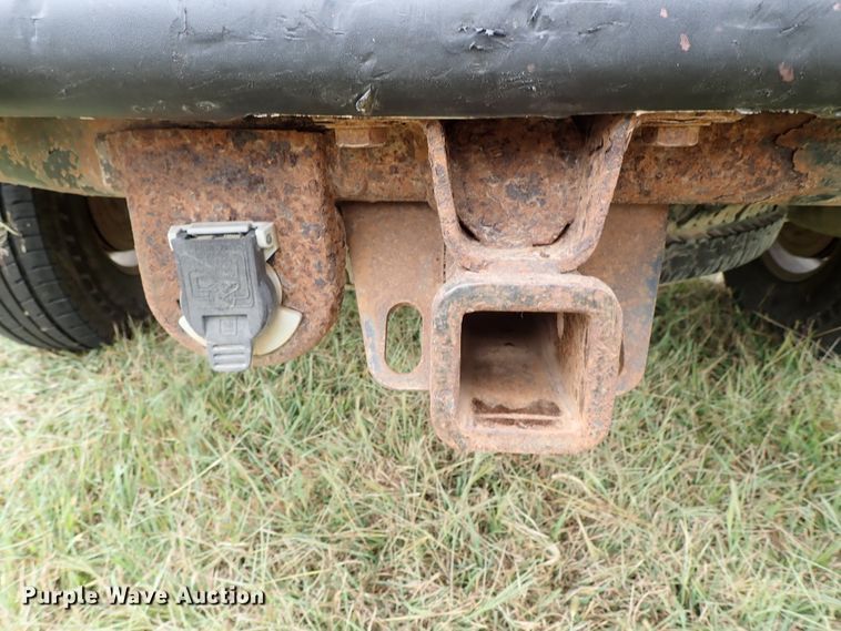 image for item DB7737 2005 Chevrolet Silverado 2500HD Crew Cab pickup truck