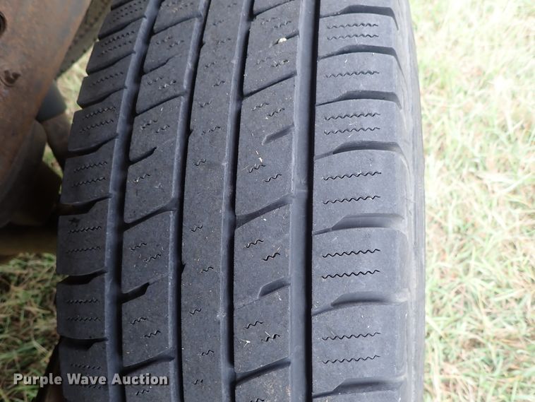 image for item DB7737 2005 Chevrolet Silverado 2500HD Crew Cab pickup truck