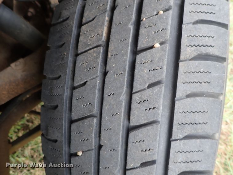 image for item DB7737 2005 Chevrolet Silverado 2500HD Crew Cab pickup truck