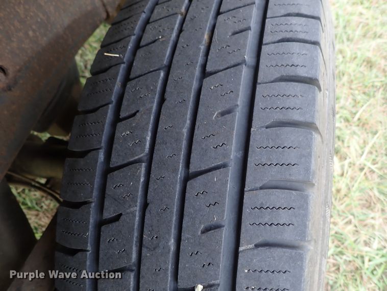 image for item DB7737 2005 Chevrolet Silverado 2500HD Crew Cab pickup truck