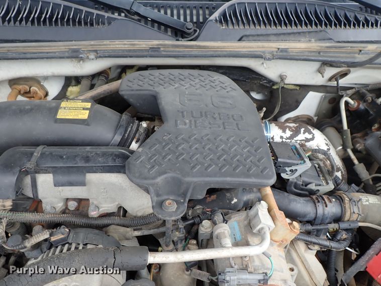 image for item DB7737 2005 Chevrolet Silverado 2500HD Crew Cab pickup truck