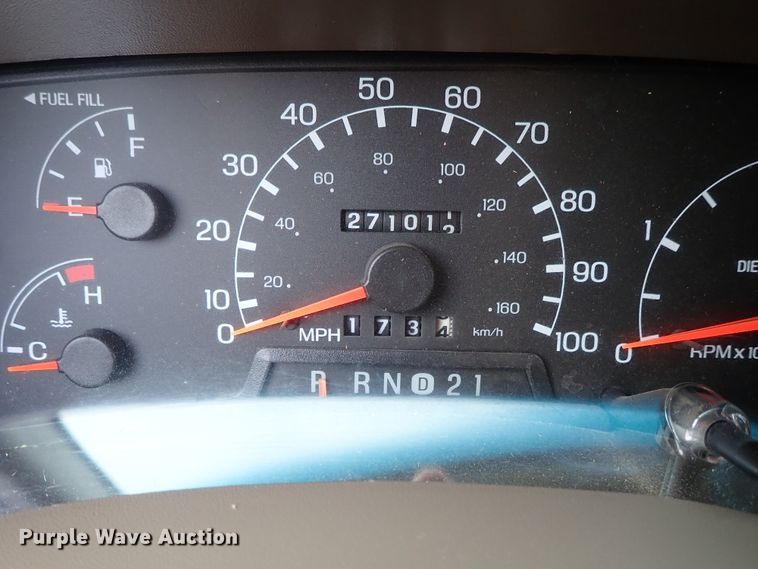 image for item DB7739 1999 Ford F250 Super Duty SuperCab flatbed pickup truck