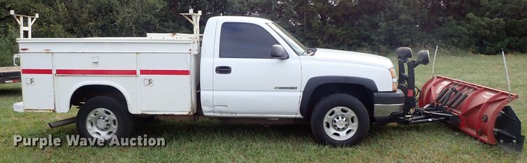 image for item DB7740 2006 Chevrolet Silverado 2500HD utility bed pickup truck