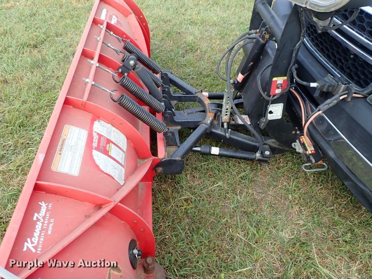 image for item DB7740 2006 Chevrolet Silverado 2500HD utility bed pickup truck