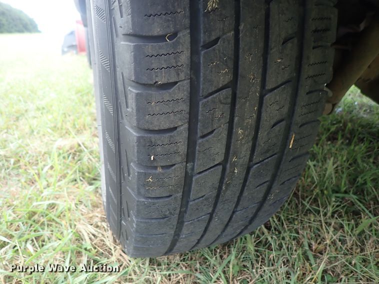 image for item DB7740 2006 Chevrolet Silverado 2500HD utility bed pickup truck