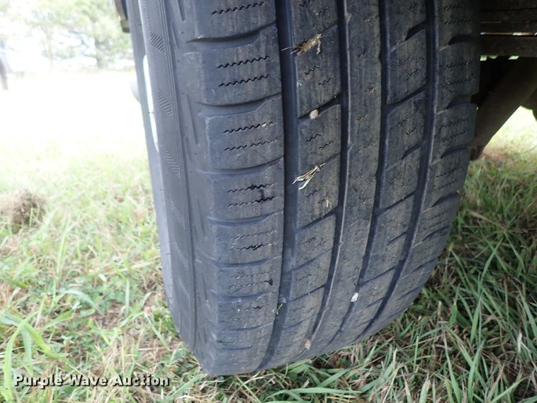 image for item DB7740 2006 Chevrolet Silverado 2500HD utility bed pickup truck