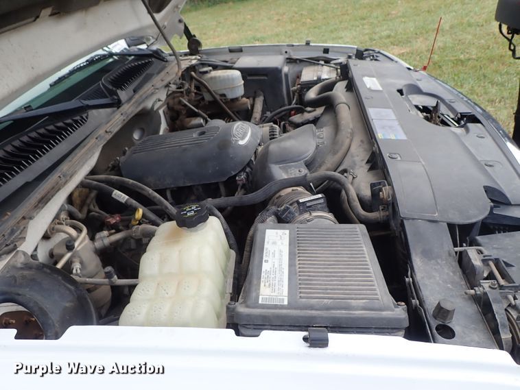 image for item DB7740 2006 Chevrolet Silverado 2500HD utility bed pickup truck