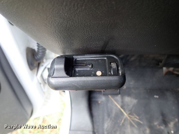 image for item DB7740 2006 Chevrolet Silverado 2500HD utility bed pickup truck