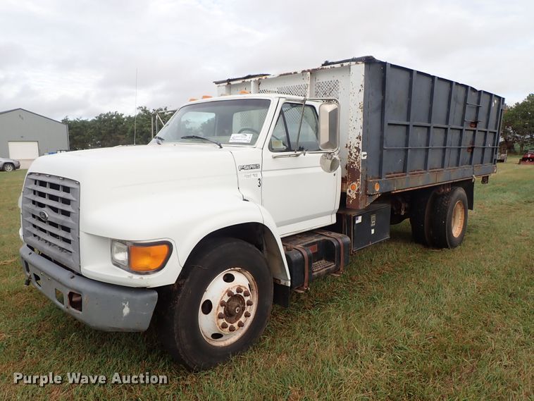 image for item DB7745 1999 Ford F800 dump truck