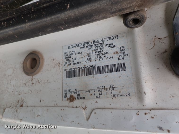 image for item DB7745 1999 Ford F800 dump truck