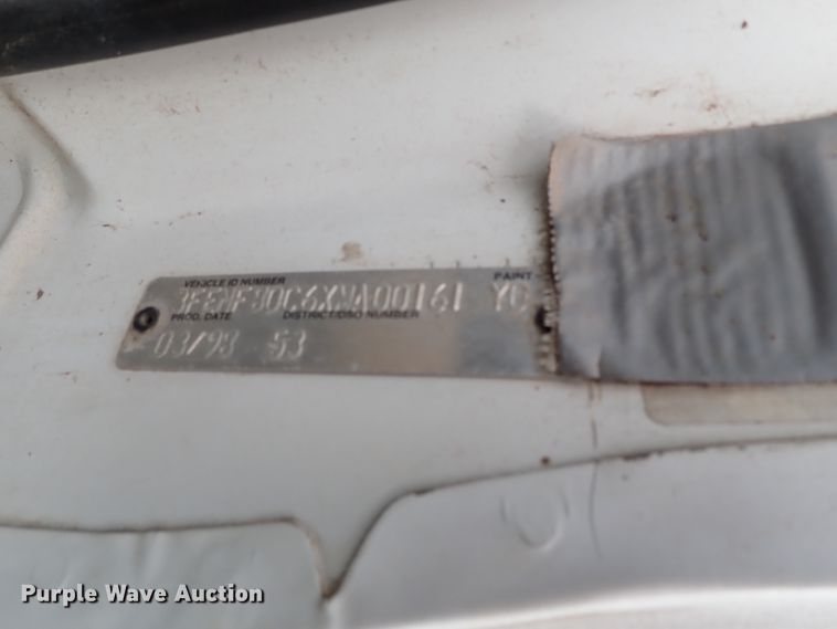 image for item DB7745 1999 Ford F800 dump truck