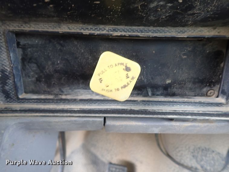 image for item DB7745 1999 Ford F800 dump truck