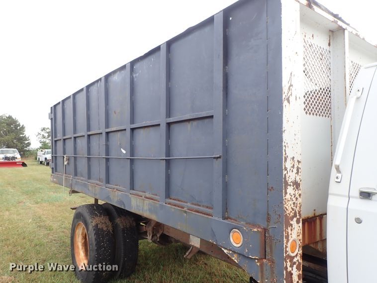 image for item DB7745 1999 Ford F800 dump truck