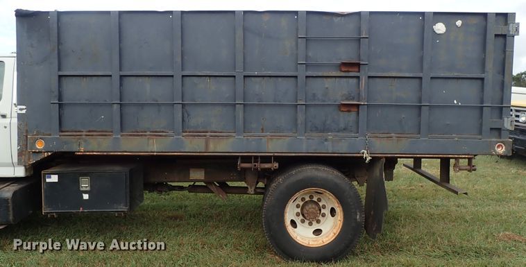 image for item DB7745 1999 Ford F800 dump truck