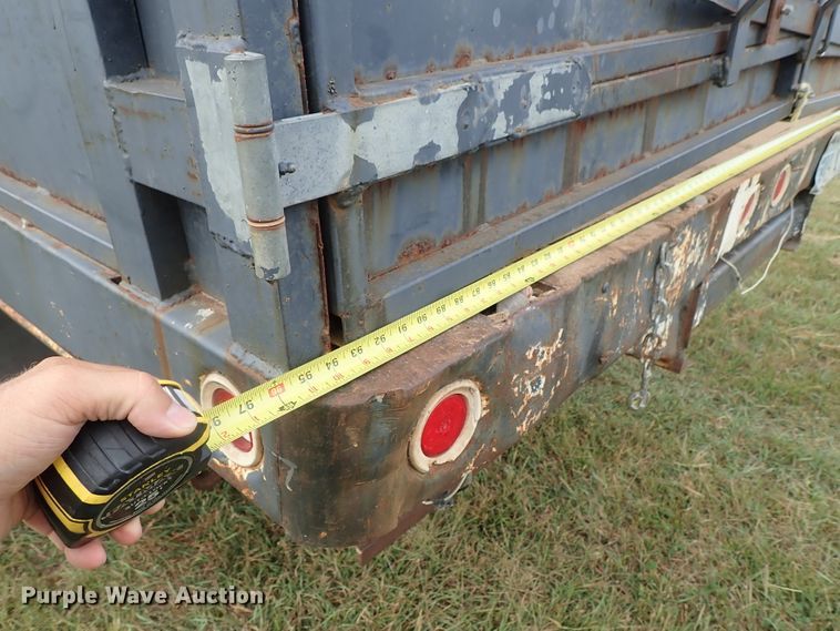 image for item DB7745 1999 Ford F800 dump truck