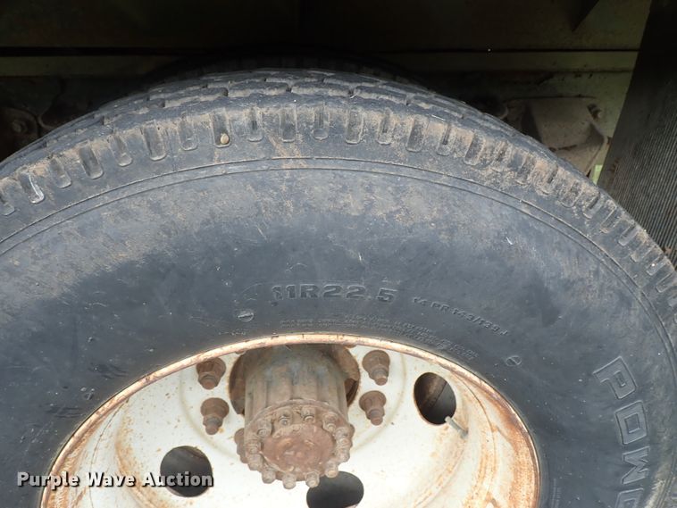 image for item DB7745 1999 Ford F800 dump truck