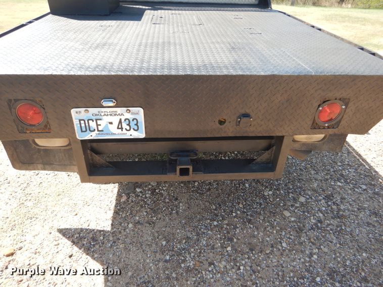 image for item DD4452 2005 Chevrolet Silverado 2500HD Ext. Cab flatbed pickup truck