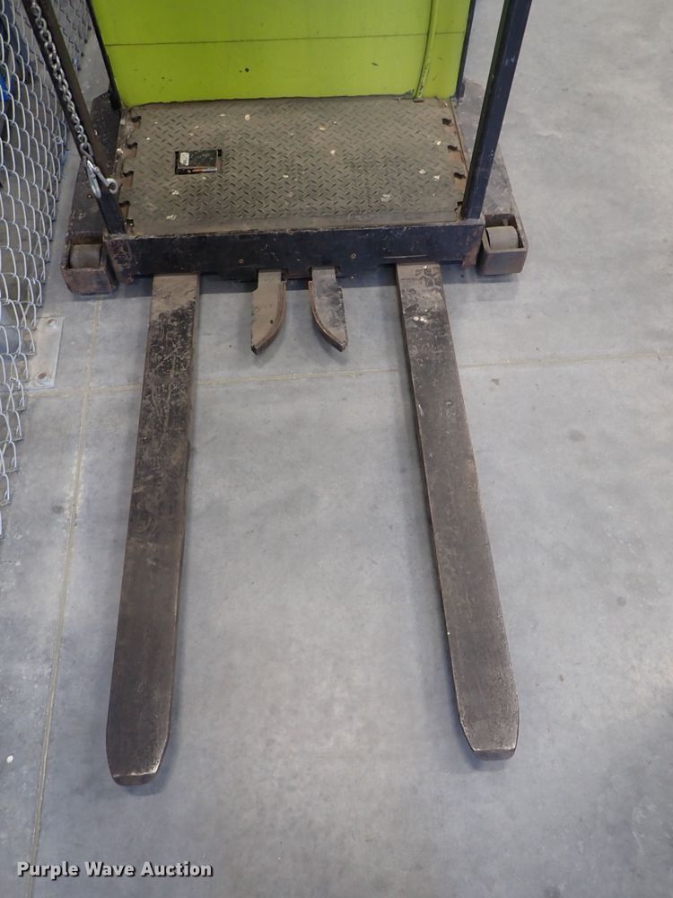 image for item DE1100 Clarklift OP-7 Orderpicker forklift