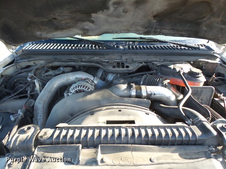 image for item DE2375 2003 Ford F250 Super Duty SuperCab pickup truck