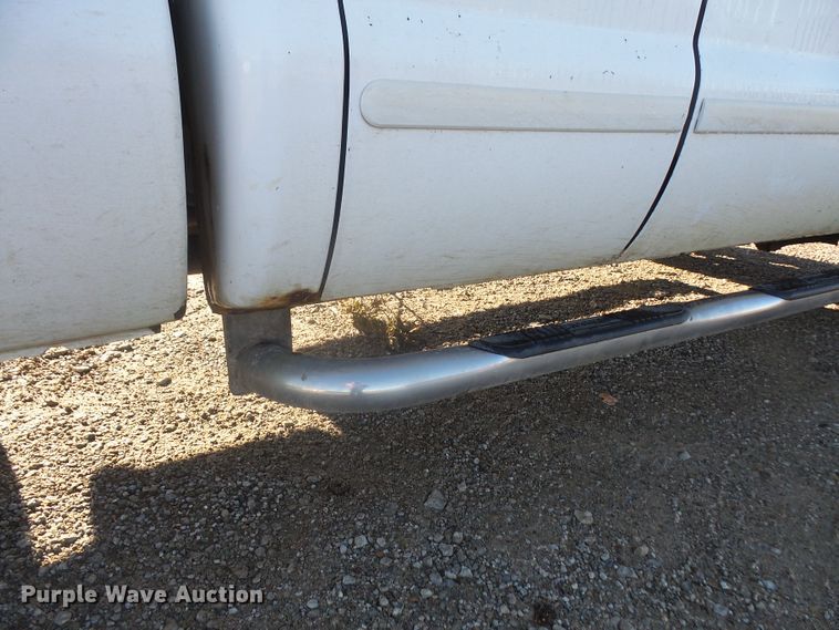 image for item DE2375 2003 Ford F250 Super Duty SuperCab pickup truck