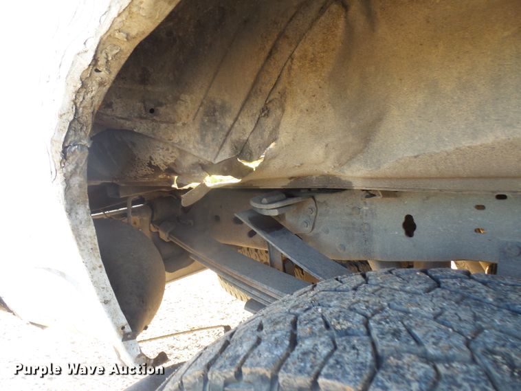 image for item DE2375 2003 Ford F250 Super Duty SuperCab pickup truck