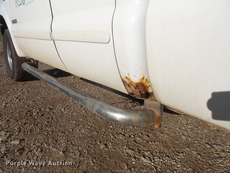image for item DE2375 2003 Ford F250 Super Duty SuperCab pickup truck