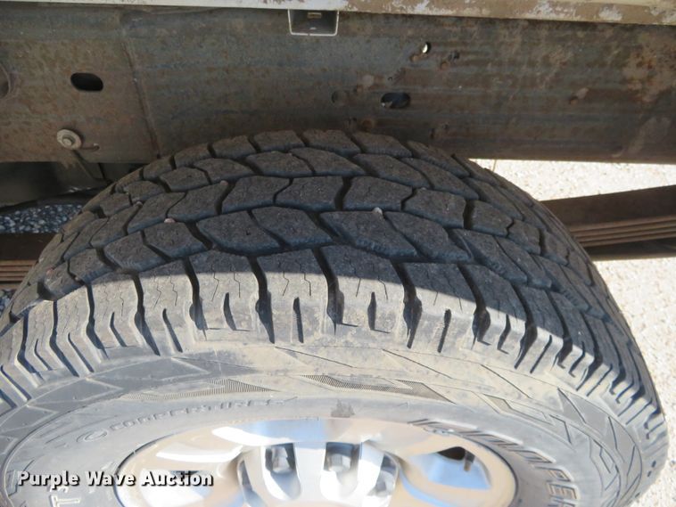 image for item DE6865 2010 Chevrolet Silverado 2500HD LT Crew Cab pickup truck