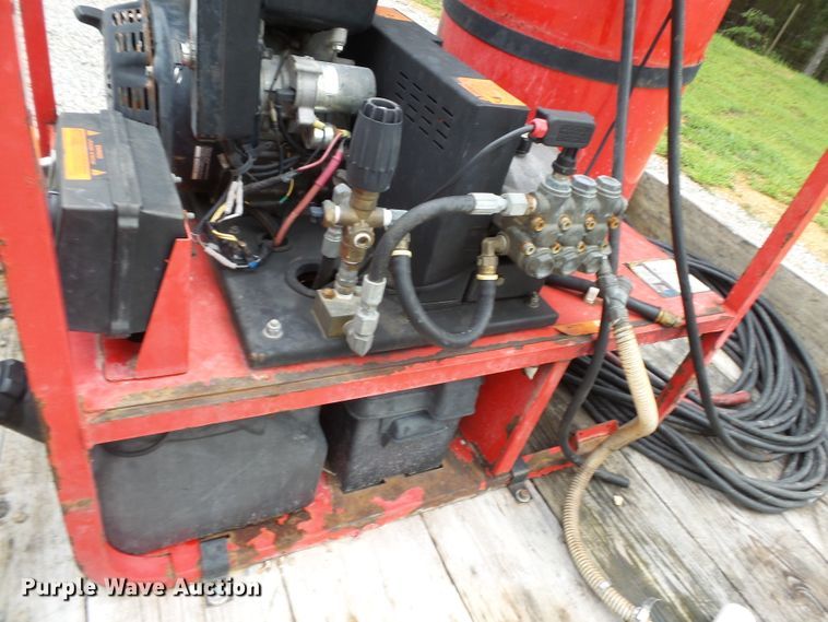 image for item DE7958 Hotsy 1.10-5660 pressure washer