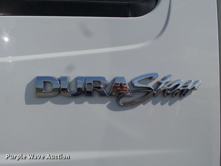 image for item DE7977 2013 International DuraStar 4300 utility truck with crane