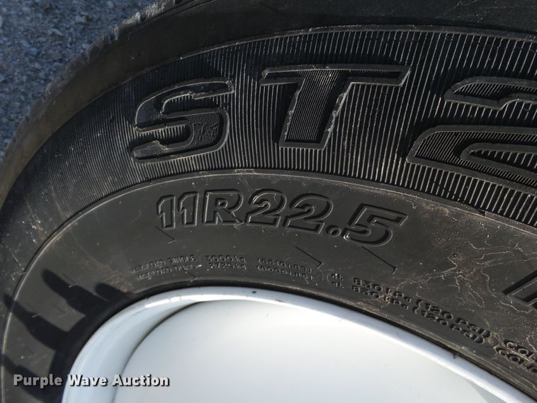 image for item DE7977 2013 International DuraStar 4300 utility truck with crane