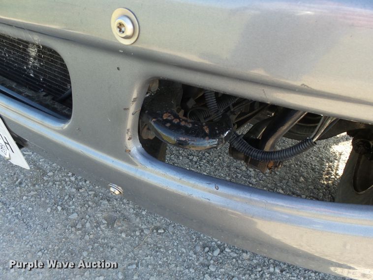 image for item DE7977 2013 International DuraStar 4300 utility truck with crane