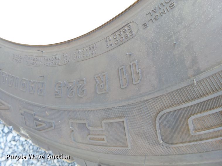 image for item DE7977 2013 International DuraStar 4300 utility truck with crane