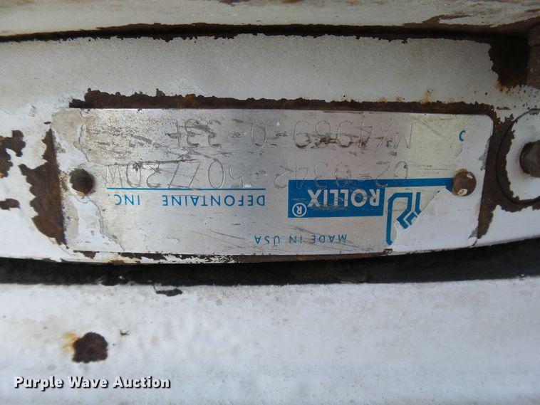 image for item DE7977 2013 International DuraStar 4300 utility truck with crane