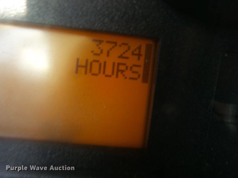 image for item DE7977 2013 International DuraStar 4300 utility truck with crane