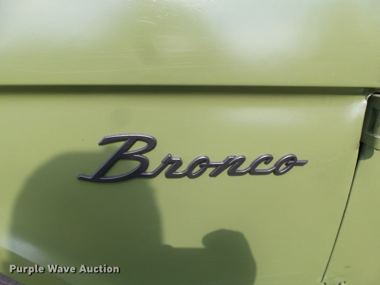 image for item DE7980 1967 Ford Bronco SUV