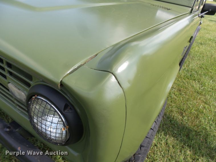 image for item DE7980 1967 Ford Bronco SUV