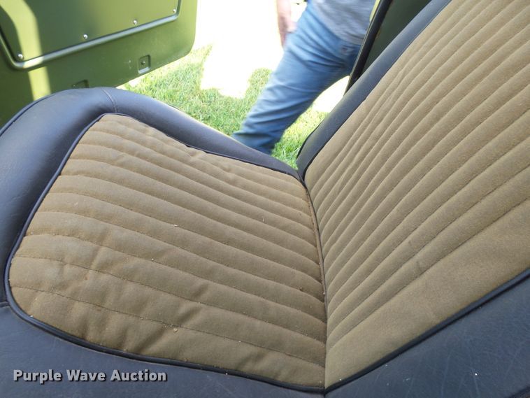 image for item DE7980 1967 Ford Bronco SUV