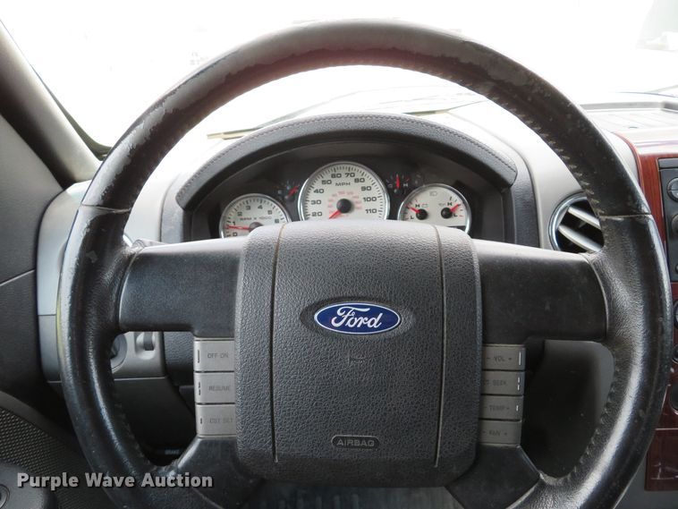 image for item DE8148 2007 Ford F150 Lariat SuperCrew pickup truck