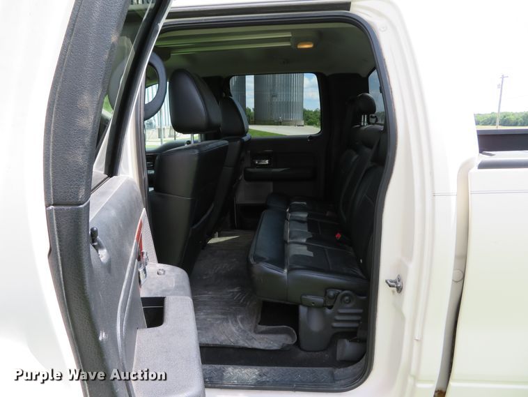 image for item DE8148 2007 Ford F150 Lariat SuperCrew pickup truck