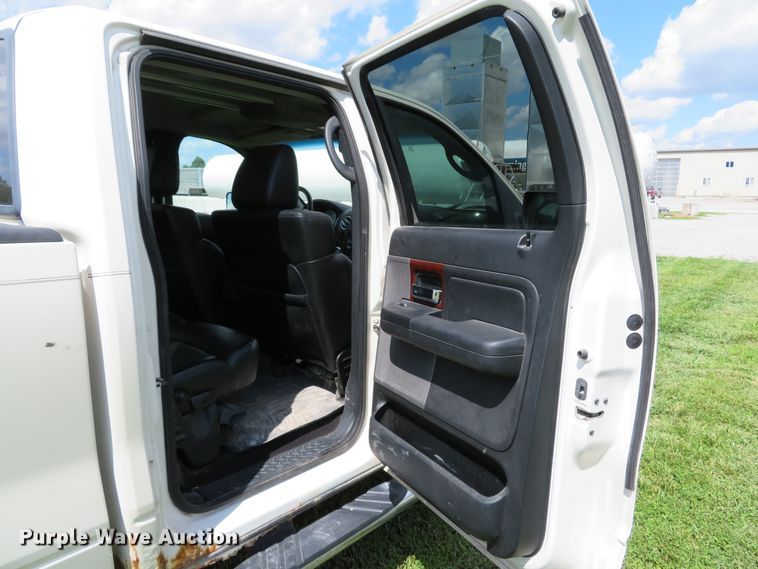 image for item DE8148 2007 Ford F150 Lariat SuperCrew pickup truck