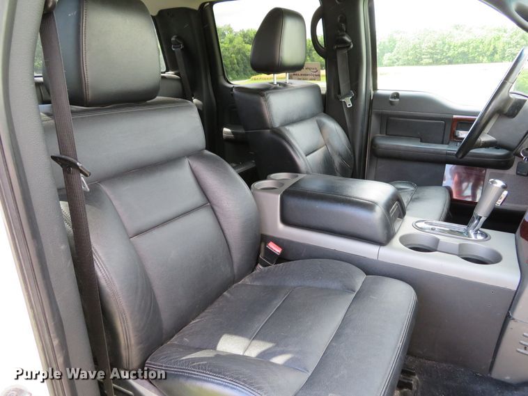 image for item DE8148 2007 Ford F150 Lariat SuperCrew pickup truck