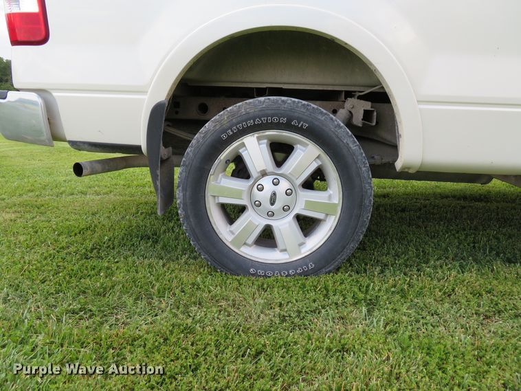 image for item DE8148 2007 Ford F150 Lariat SuperCrew pickup truck